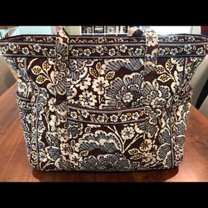 Vera Bradley Get Carried Away Tote in Slate Blooms
